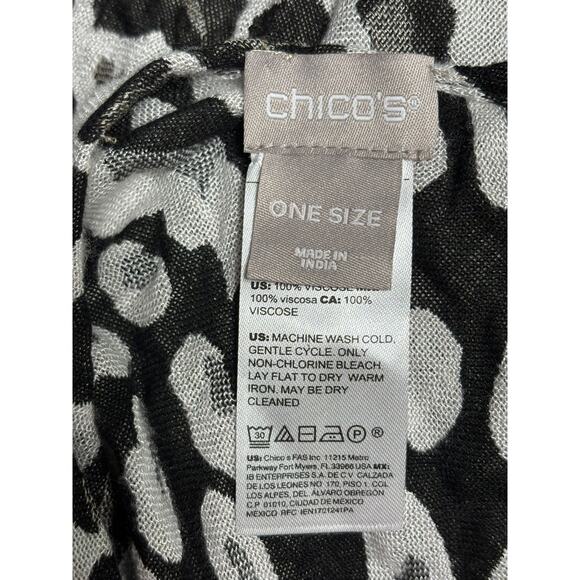 Chico's Leopard Print Ruana Wrap Womens OS Black Gray Jacquard Topper Bohemian - Picture 3 of 7